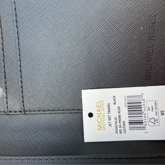 Michael Kors Phone Case Wallet - Picture 4 of 8
